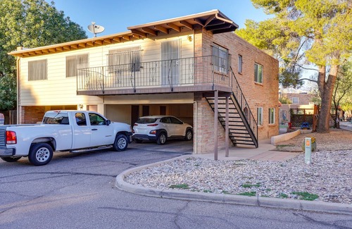 Tucson Apartment | Mountain-view Tucson Condo: 7 Mi to U of A!