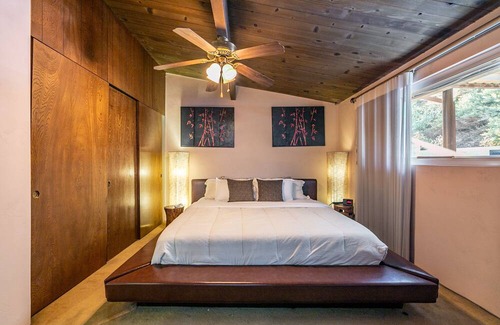 Lemon Grove House | Mountain Majesty: Your Serene Escape Awaits!