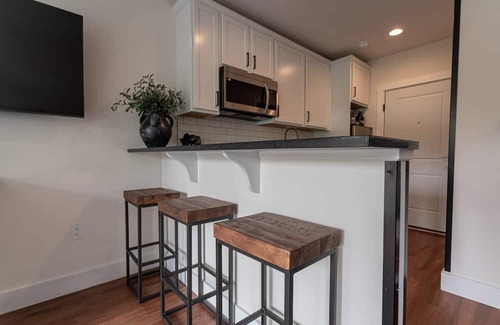 Bellaire Apartment | Studio in the Heart of Bellaire