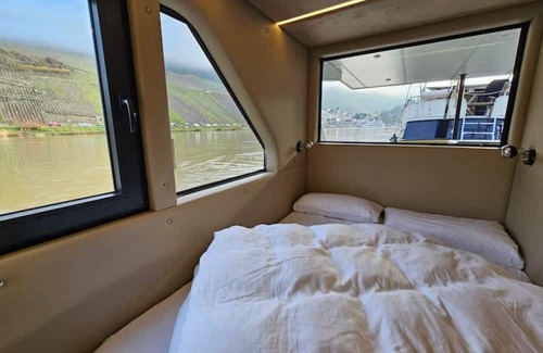 Kues Boat Rental | Unvergessliche Ferien auf der Mosel. Gemütliches Hausboot in Bernkastel-kues!