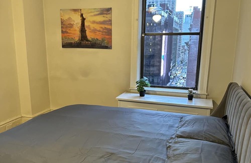 Weehawken Apartment | TIMES SQUARE NYC 2 BEDROOM LUXURY APARTMENT
