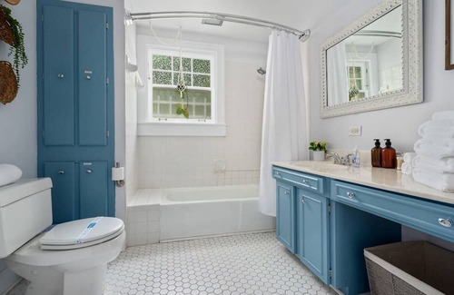 Forest Park Condo | 2br Historic Birmingham Condo