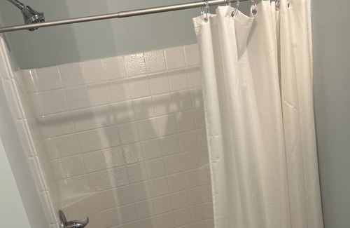 Chesapeake Apartment | 1QBed 1Bath/Fast WI-FI/No clean Fee/Keyless Entry