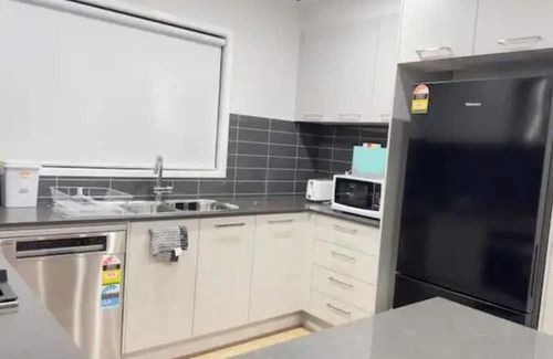 Manor Lakes House | Home in Wyndham Vale Manor Lakes Melbourne