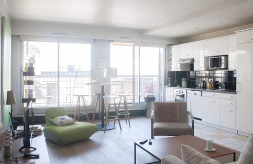 Quartier de Javel Apartment | Cosy apartment with balcony in the heart of Paris