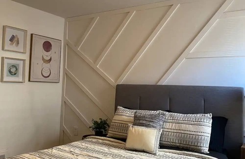 Kamm's Corners House | Cozy 3 Bedroom House on the Westside of Cleveland