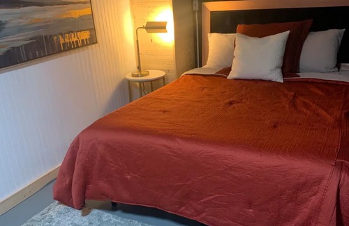 Kamm's Corners House | Cozy 3 Bedroom House on the Westside of Cleveland