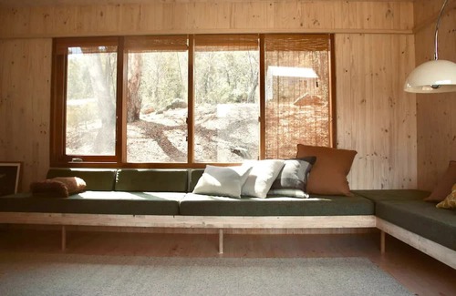 Glen Davis House | On the edge of World Heritage Wilderness - Capertee Valley