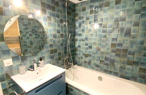 Les Posses-sur-Bex Apartment | Homerez - Appartement 1 km away from the slopes for 2 ppl. with balcony at Gryon