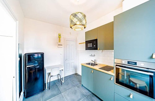 Les Poulettes Apartment | Le petit Raspail-Appartement rénové-Gratte-Ciel