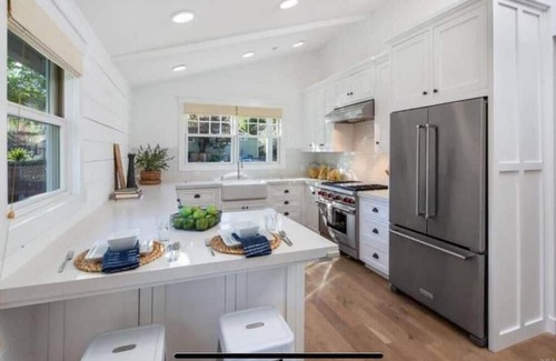 San Anselmo House | Marin Craftsman Multi-Unit w/ Pool & Hot Tub