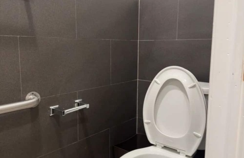 McGinley Square House | V2 please contact host before booking! This is private room, not entire place