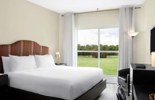 Celebration Condo | Melia Orlando at Celebration 2br suite, Monday check-in