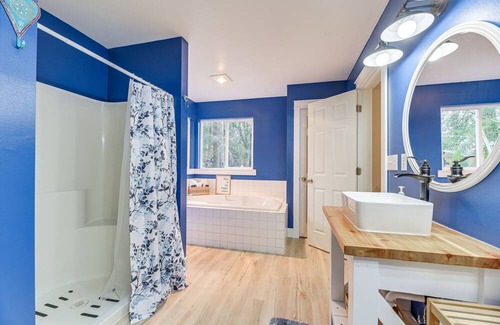 Agate House | Serene Shelton Home - Puget Sound Access!
