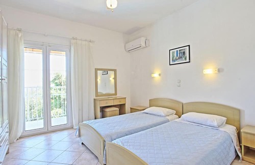 Apraos Villa | Villa Oneiro in Apraos