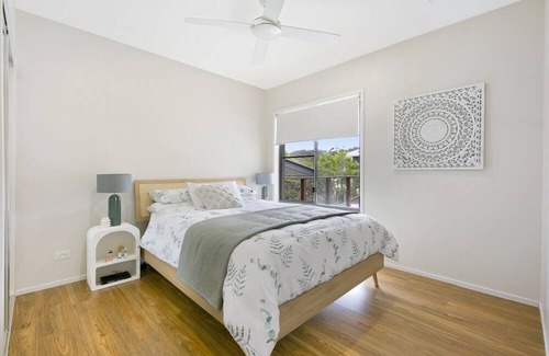 Reedy Creek Apartment | Central, Tranquil, Stylish - Close to everything and Pet friendly.