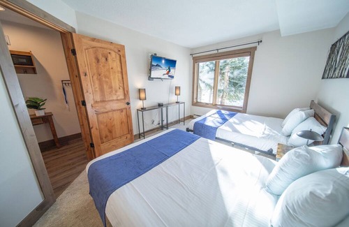 Keystone Condo | Updated 2bd condo sleeps 8! On free Shuttle route