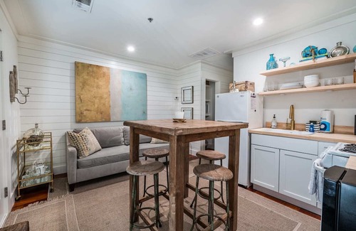 Folly Beach Apartment | The Folly Feeling / 1 Block to Beach