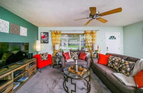 River District Apartment | 2 Bedroom 792378 by Houzlet
