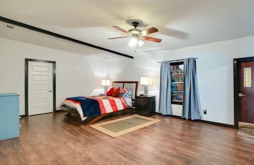 Flower Mound House | Peaceful Flower Mound Home w/ Patio on 4 Acres!