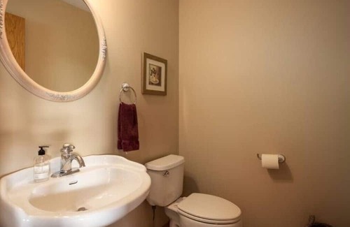 Mount Vernon House | Tulip County Home
