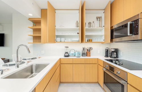 Ala Moana Condo | Spectacular Condo at Sky Ala Moana with Ocean View and Parking