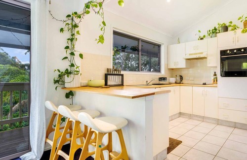 Ocean Shores House | Warrambool - Spacious Coastal home with Ocean views.