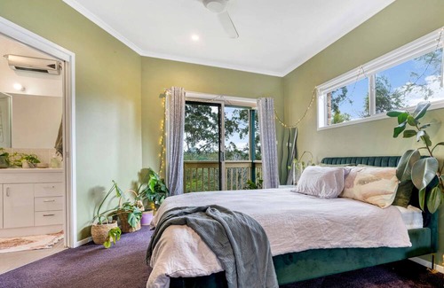 Ocean Shores House | Warrambool - Spacious Coastal home with Ocean views.
