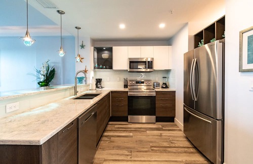 Merritt Island Apartment | Luxury Condo with Pool and Gym at Cape Crossing