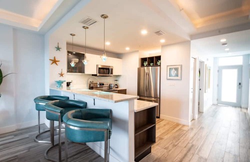 Merritt Island Apartment | Luxury Condo with Pool and Gym at Cape Crossing