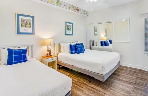 Four Mile Village Condo | 20% OFF Stays til May 17 "Endless Summer" Tops'l Summit Fab Gulf Views & Pool