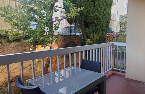 Saint-Aygulf Apartment | Charming vacation cocoon with lovely balcony