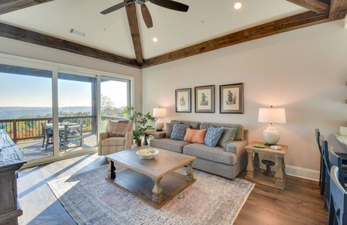 Toccoa Condo | Stunning Toccoa Retreat w/ Private Deck & Mtn View