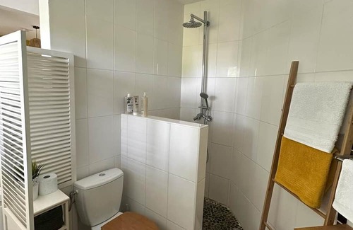 Dampierre Apartment | Lodge Solehya Avec Bain à Remous Privé