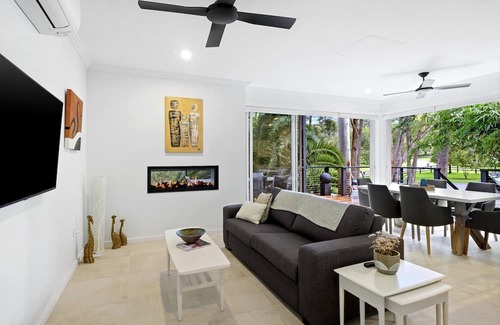 Erina House | Erina Valley Treehouse