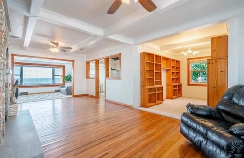 Harwich Apartment | Habibi Cottage Guest House