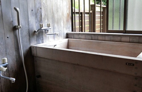 Ajiro House | The living room can be used as a music studio / Atami Shizuoka