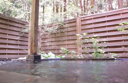 Fujikawaguchiko House | Surrounded by the fresh air and the chirping of bi / Minamitsurugun Yamanashi