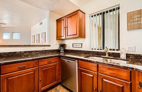 Catalina Foothills Estates Apartment | Lovely 3BR/2BATH Rio Del Sol w/ Heated Pool & Spa
