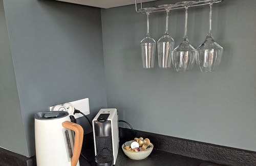 Vieille-Toulouse Apartment | Appartement Design, Terrasse Privée, Douche à L'italienne, Cuisine, no2