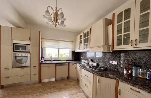 Karsiyaka Villa | Villa with Private Pool At Kyrenia