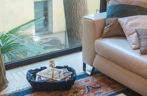 Zaragoza Old Town Apartment | The Palace of Argensola