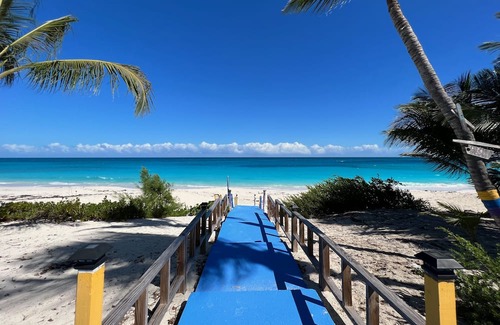 Farmer's Hill Apartment | Exuma Palms Resort located at Three Sisters Beach on Exuma, The Bahamas