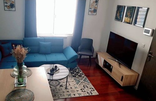 Petite-Foret Apartment | Logement Entier : Appartement - Raismes, France