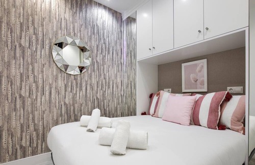 Malasana Apartment | Charming Plaza del Dos de Mayo - Totally renewed