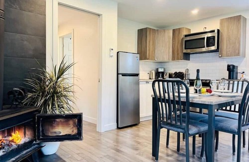 Magog House | The Lighthouse - Access to the Lake