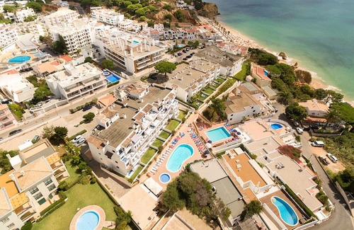 Olhos D'Agua Apartment | Incredible ApartHotel Studio