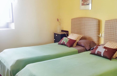 Perelada Apartment | Homerez - Nice apartement for 4 ppl. with balcony at Peralada