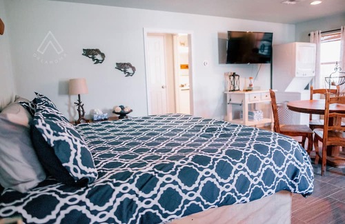 Longtown House | 'Lil Lookout - A Fisherman's Delight w/Garage!