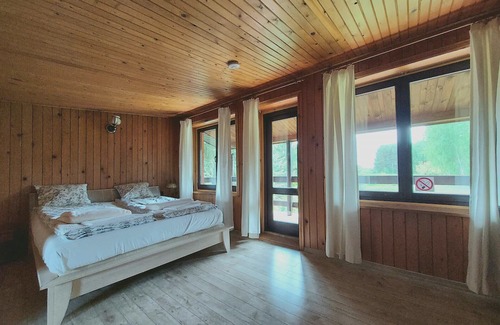 gmina Wysmierzyce House | Charming House with a huge garden for your exclusive use. Pets friendly.